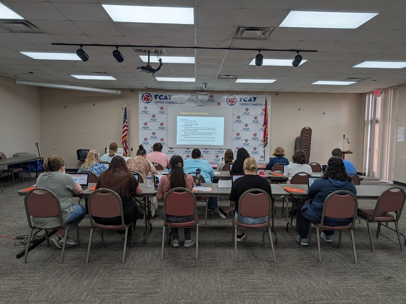 Tech 4 All Tennessee participants learning and building skills